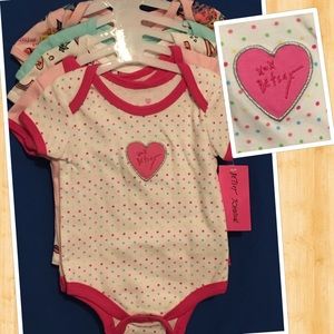 NWT Betsy Johnson 5 pk Onesies